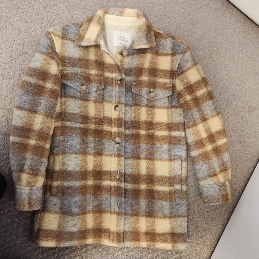 Aritzia Ganna Plaid Shacket